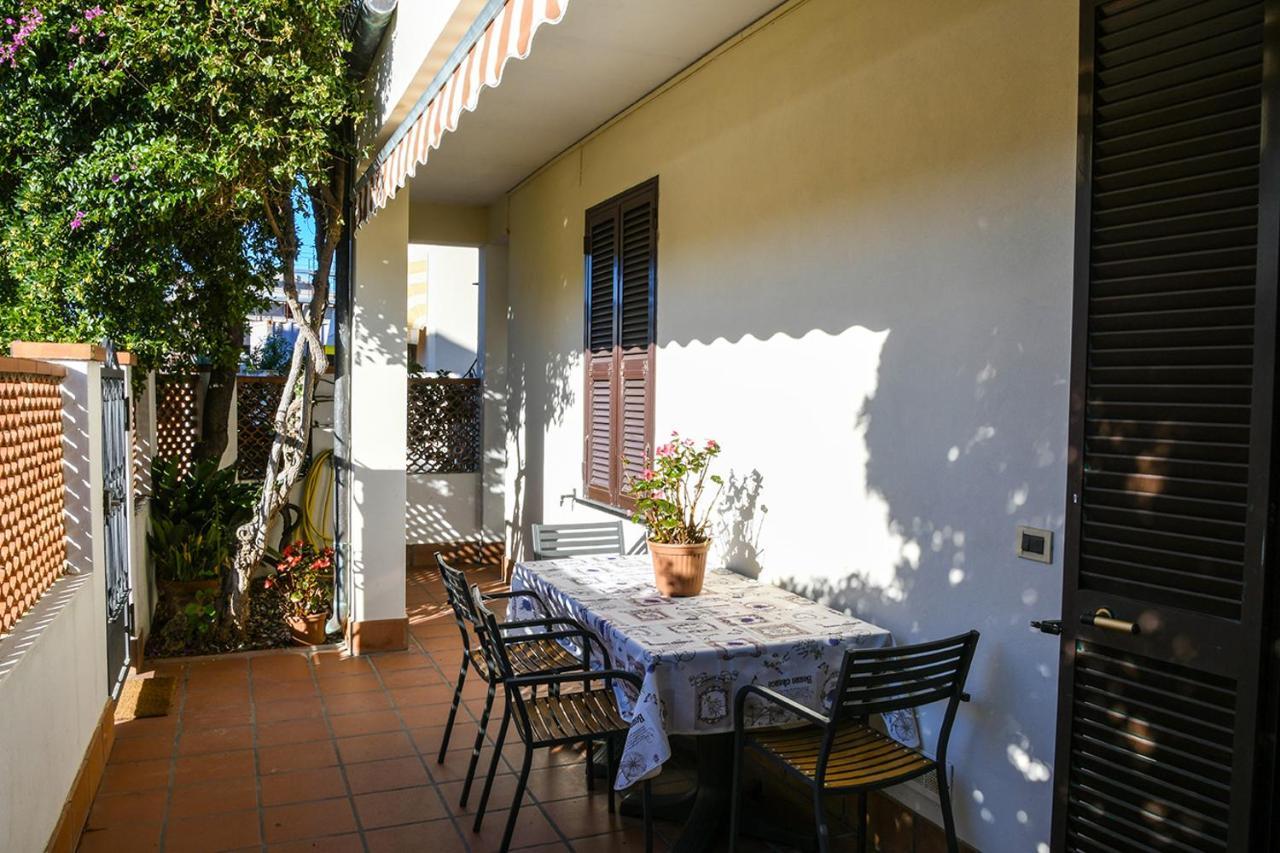 Casa Zafferano Guest House อัลเบงกา ภายนอก รูปภาพ