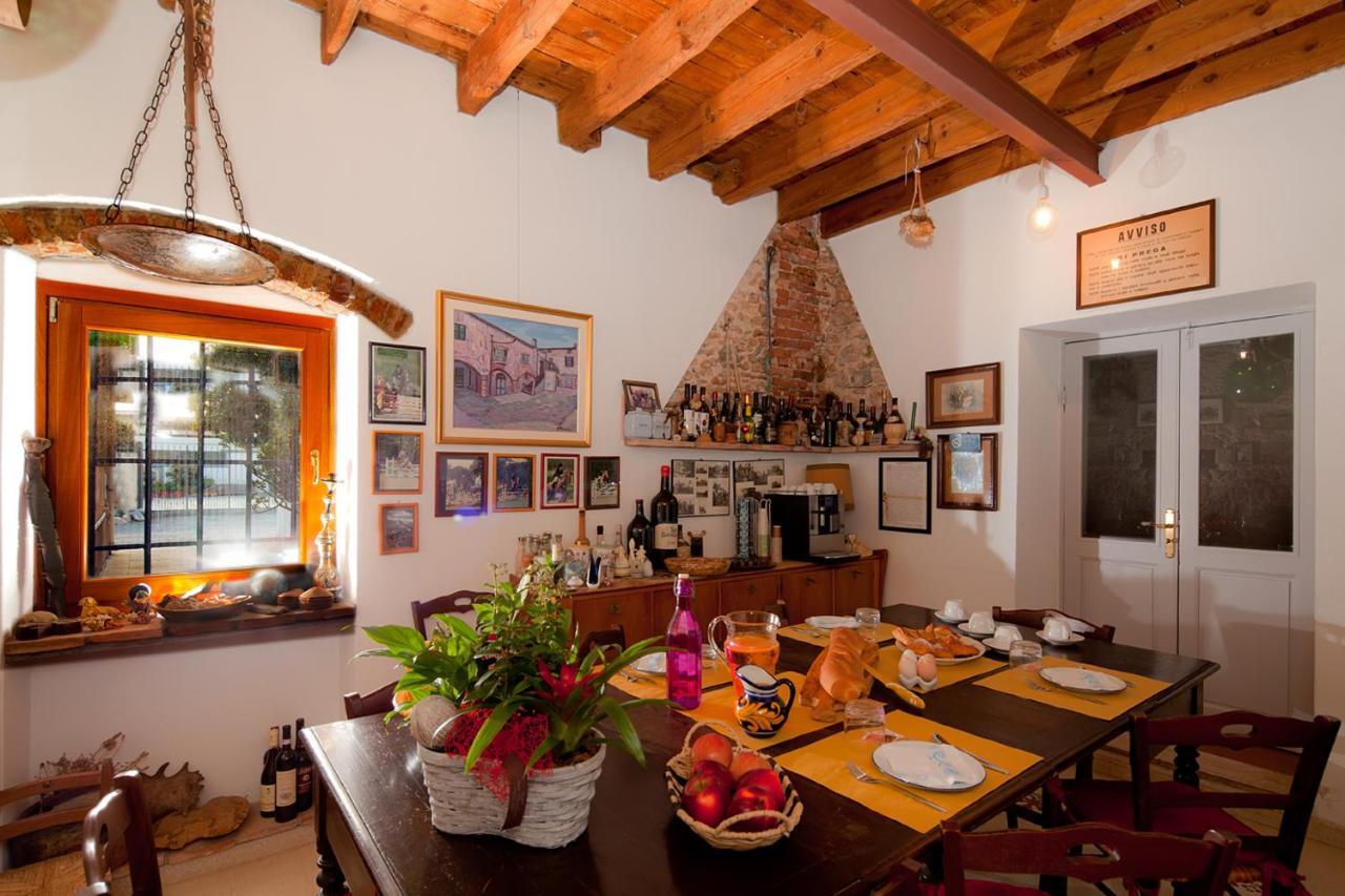 Casa Zafferano Guest House อัลเบงกา ภายนอก รูปภาพ